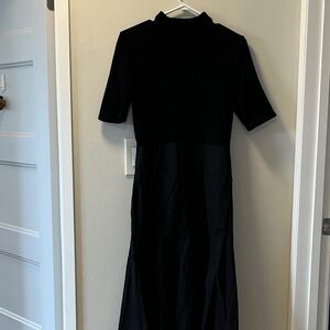 Zara Black Short-Sleeve Midi Dress